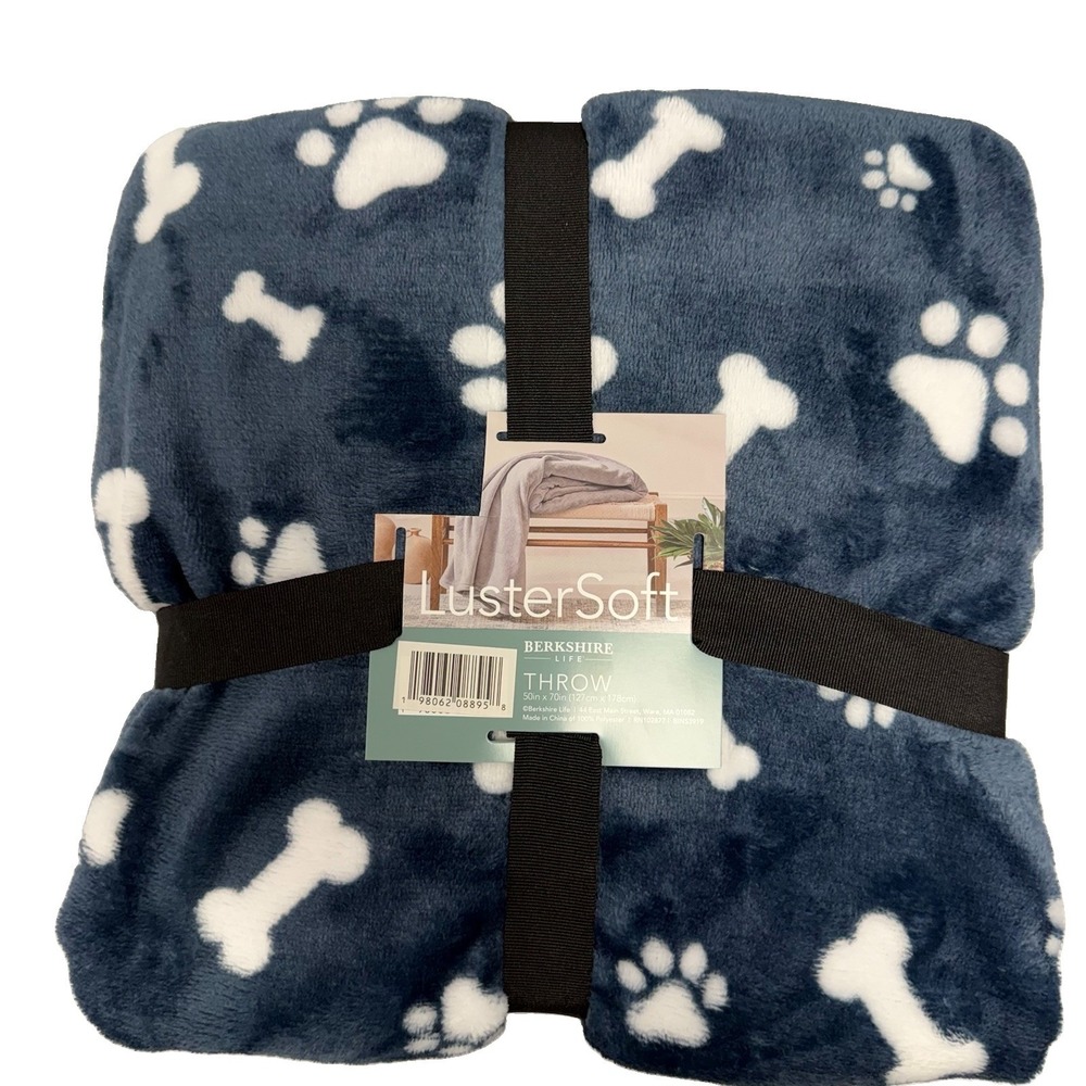 NWT Berkshire LusterSoft Throw Blanket Plush Blue Dog Bones Paws 50x70 Dog Pups